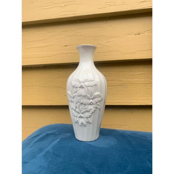 Vintage Accents Vintage Lenox Floral Vase With Hand Decorated 24k